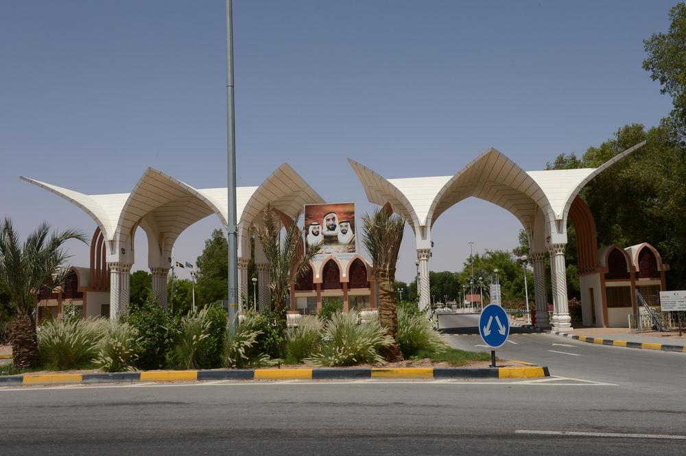 One To One Hotel & Resort Ain Al Faida Ал Айн Екстериор снимка