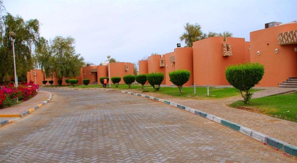 One To One Hotel & Resort Ain Al Faida Ал Айн Екстериор снимка