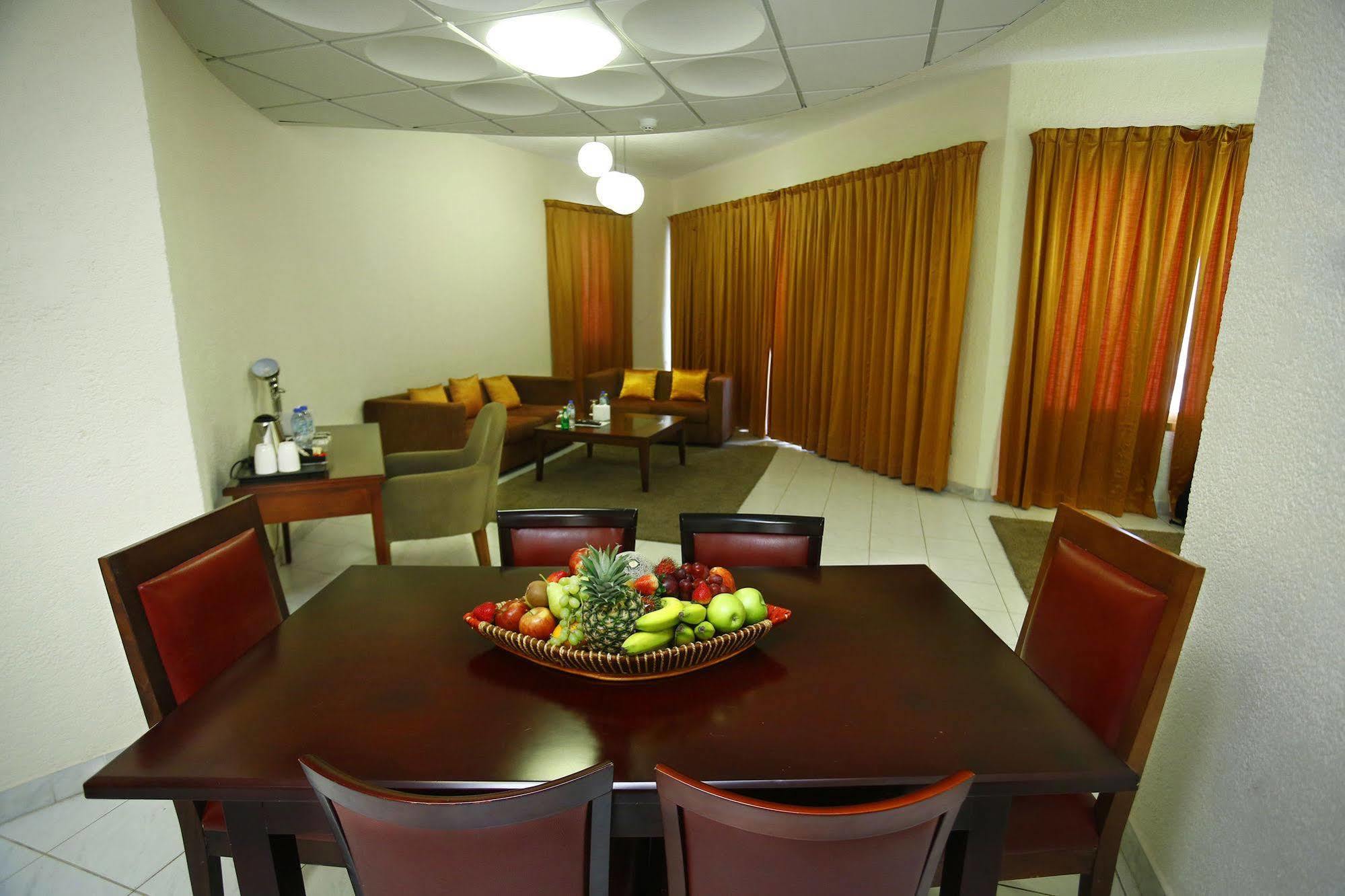 One To One Hotel & Resort Ain Al Faida Ал Айн Екстериор снимка